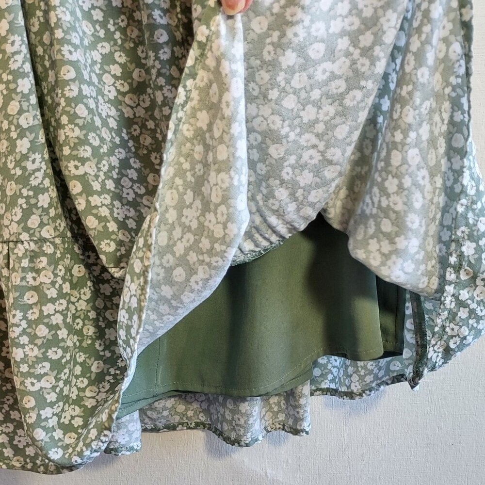 Hollister Dainty Floral Babydoll Mini Dress Puff Sleeve Ruffle Coquette  Medium - Picture 6 of 8